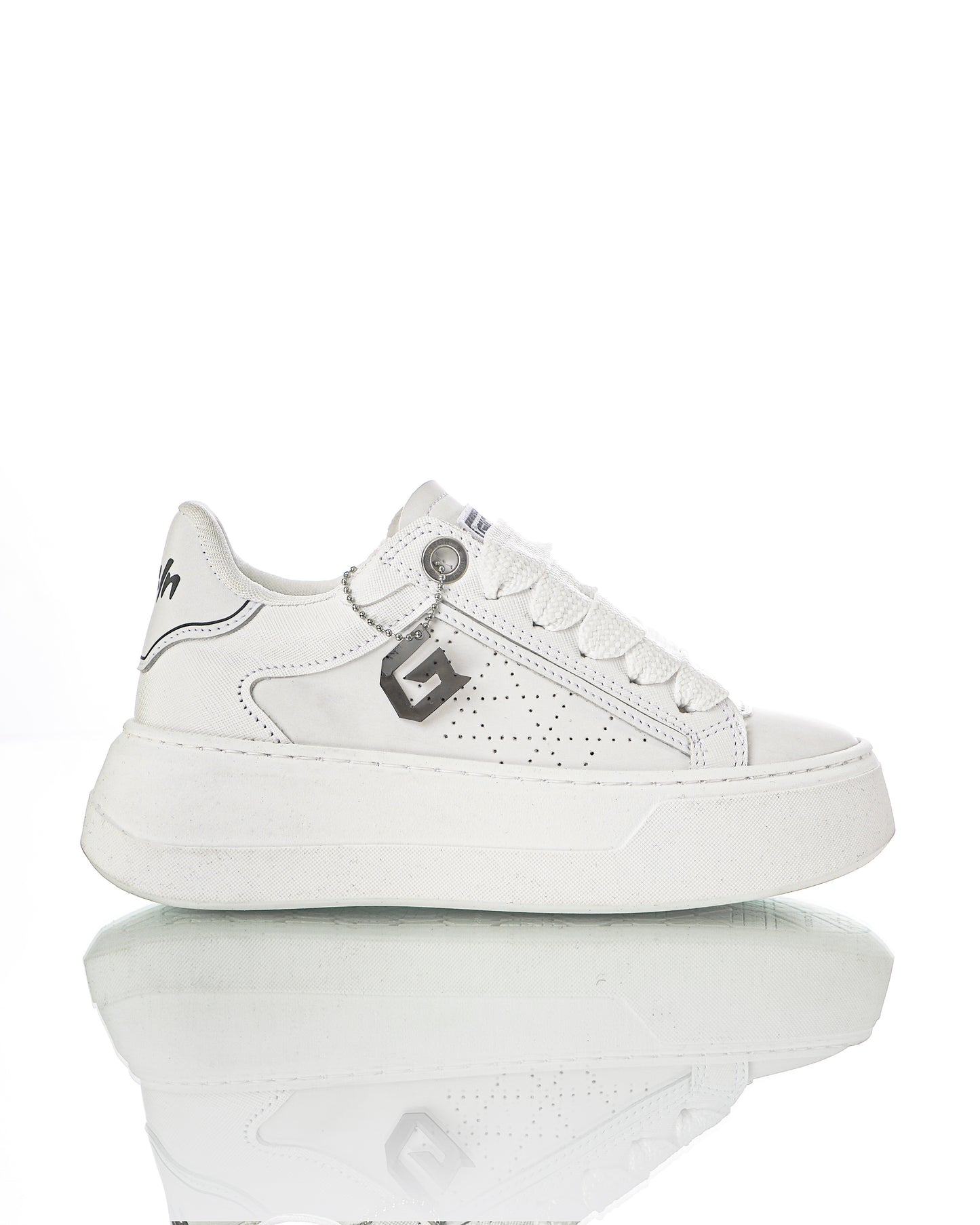 STAR Total White
