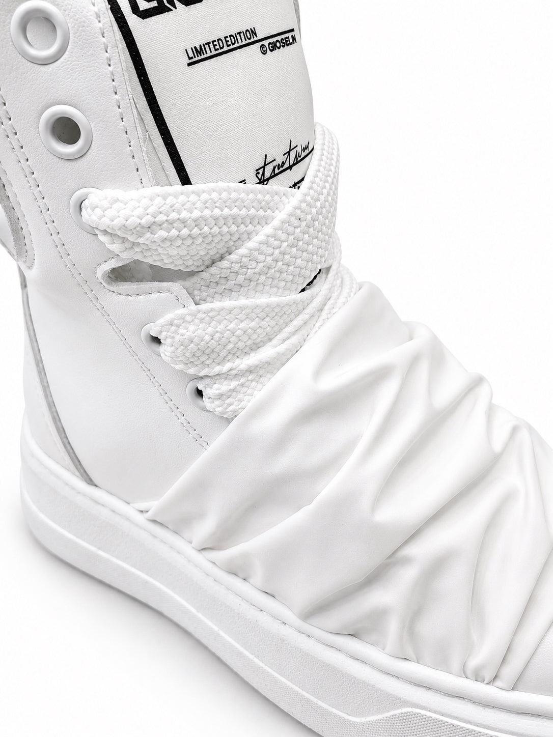 Nit-up MASK White