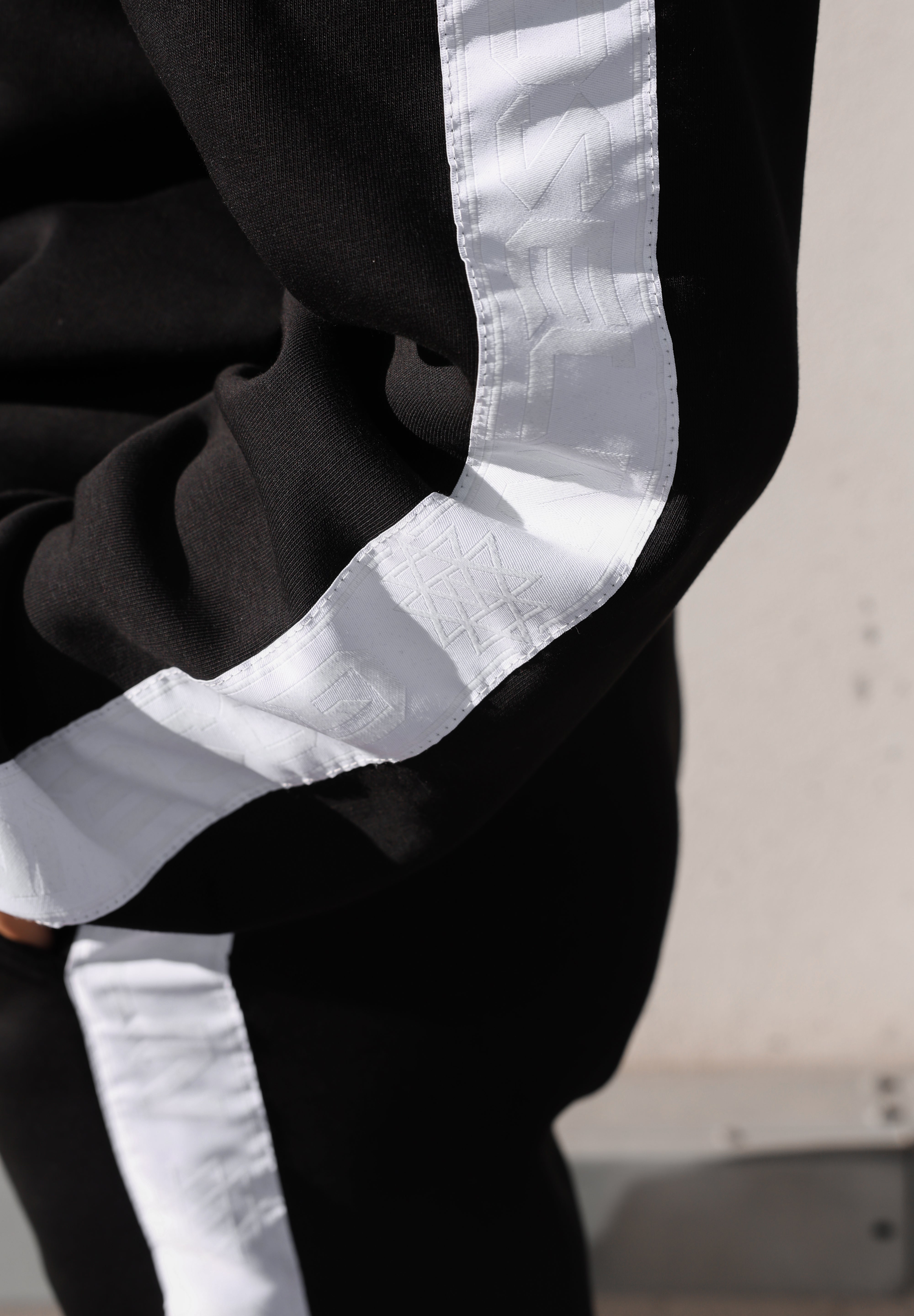 Black Basic Tracksuit "25"