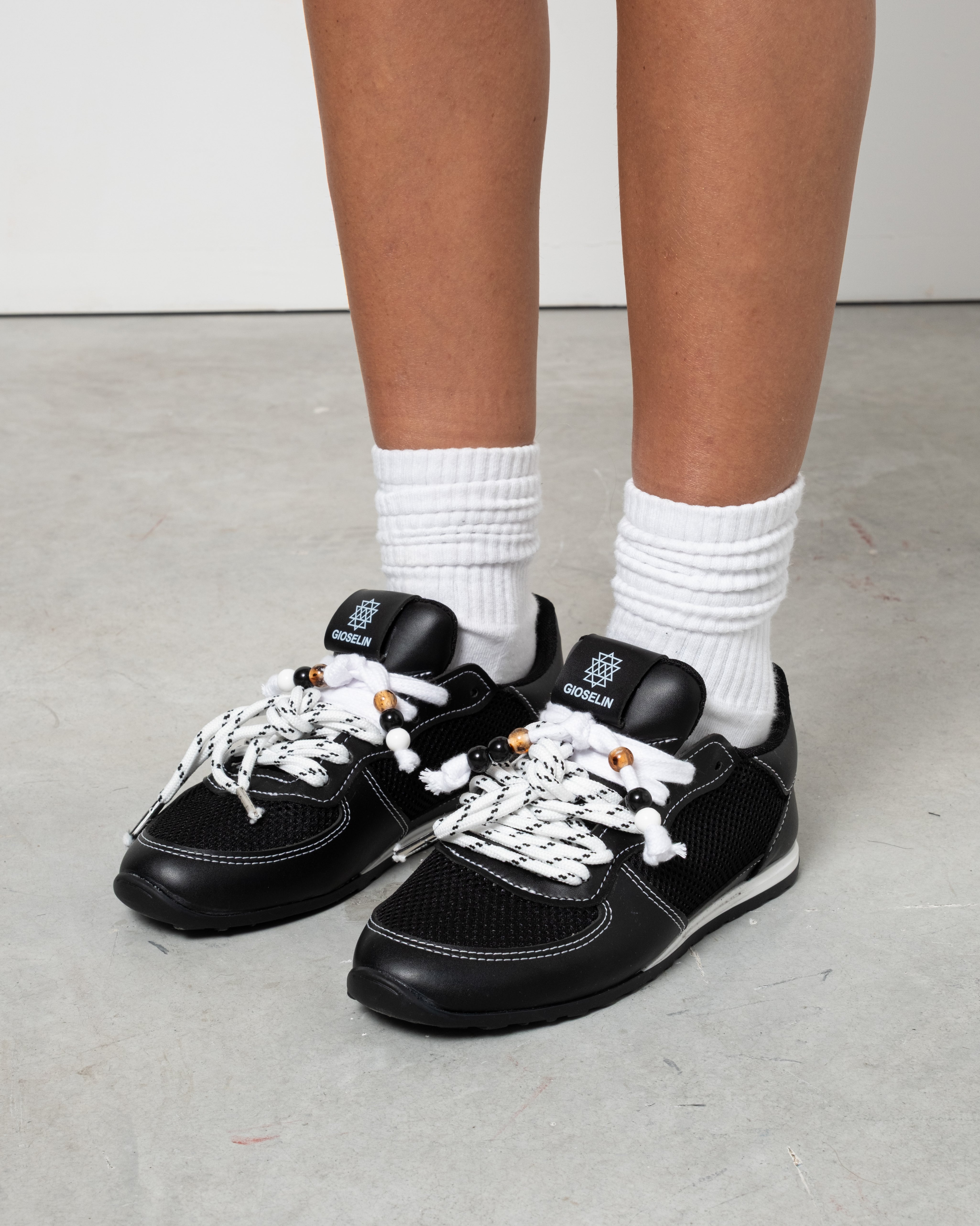 Sneakers donna leggere LOW - Nera