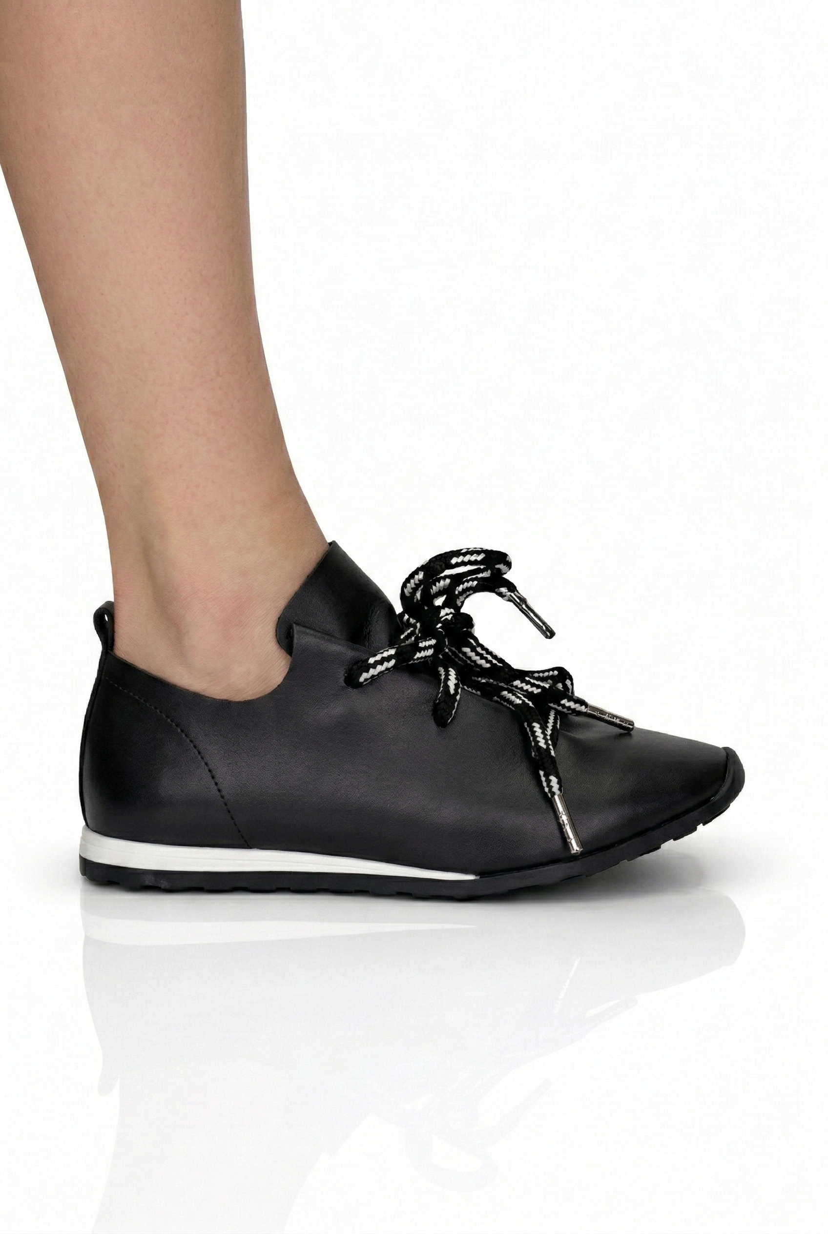 Kick Black