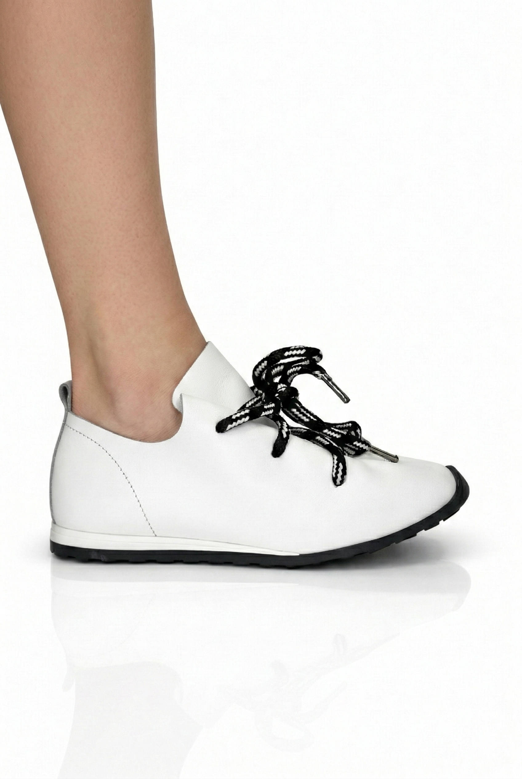 Kick White