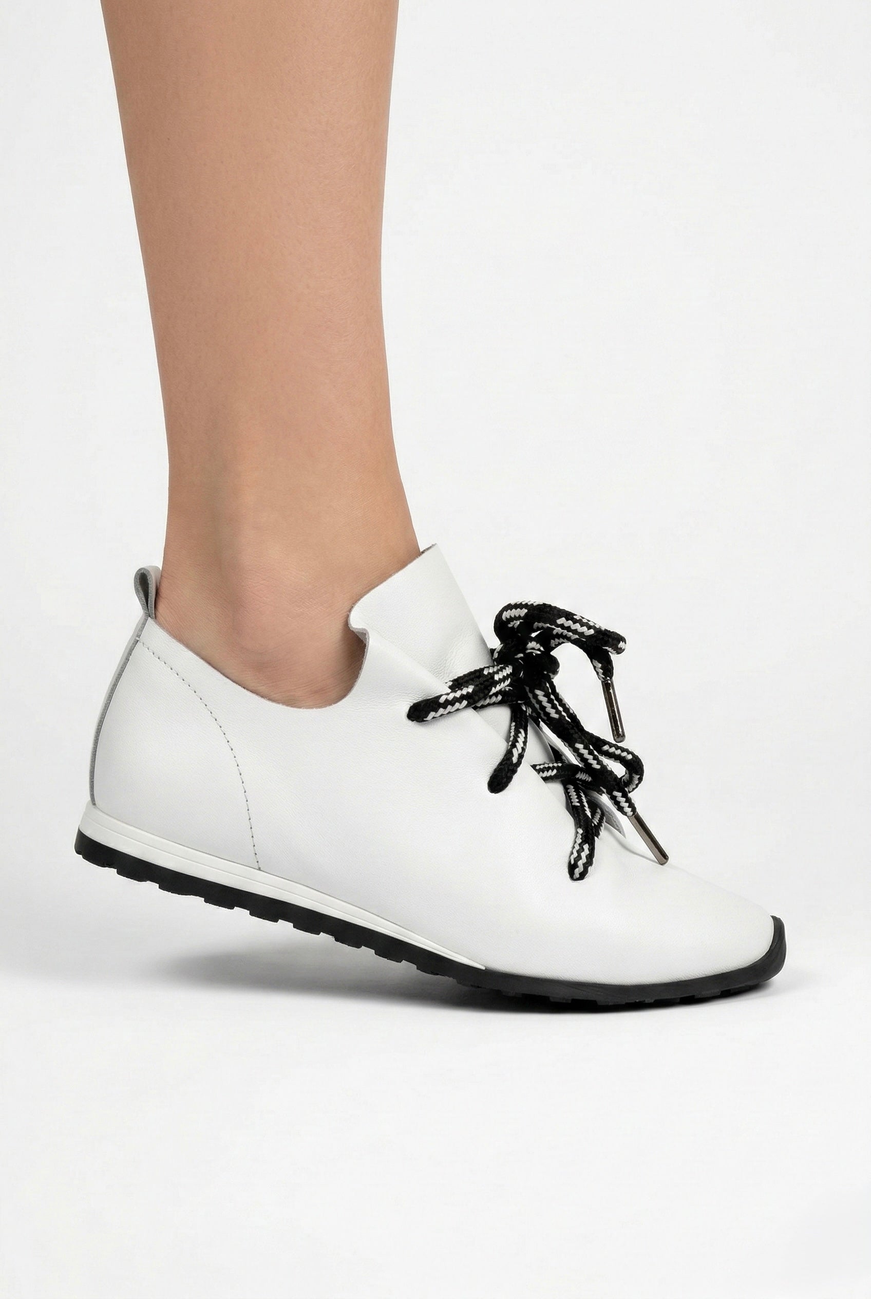 Kick White