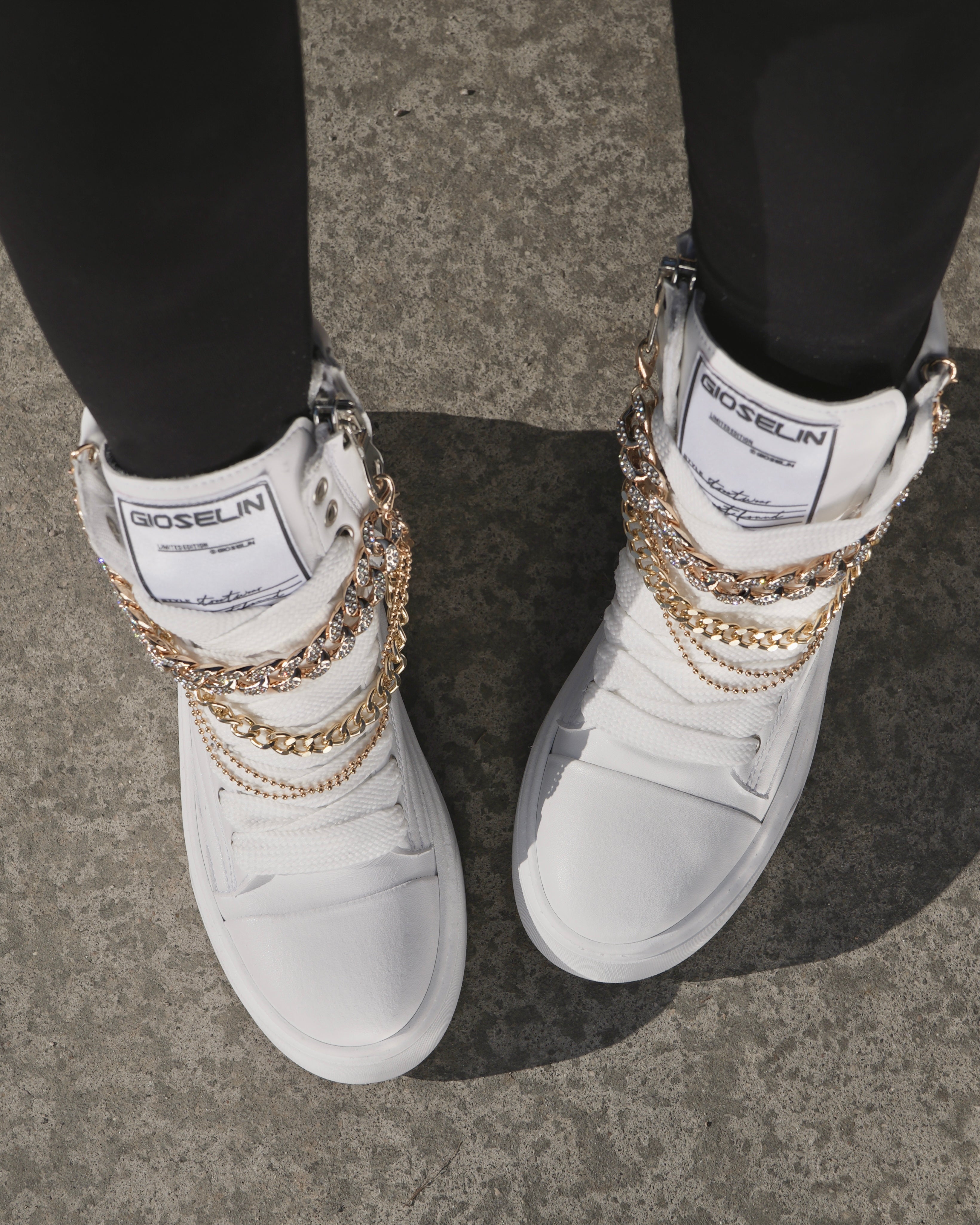 Nit-up White Necklace