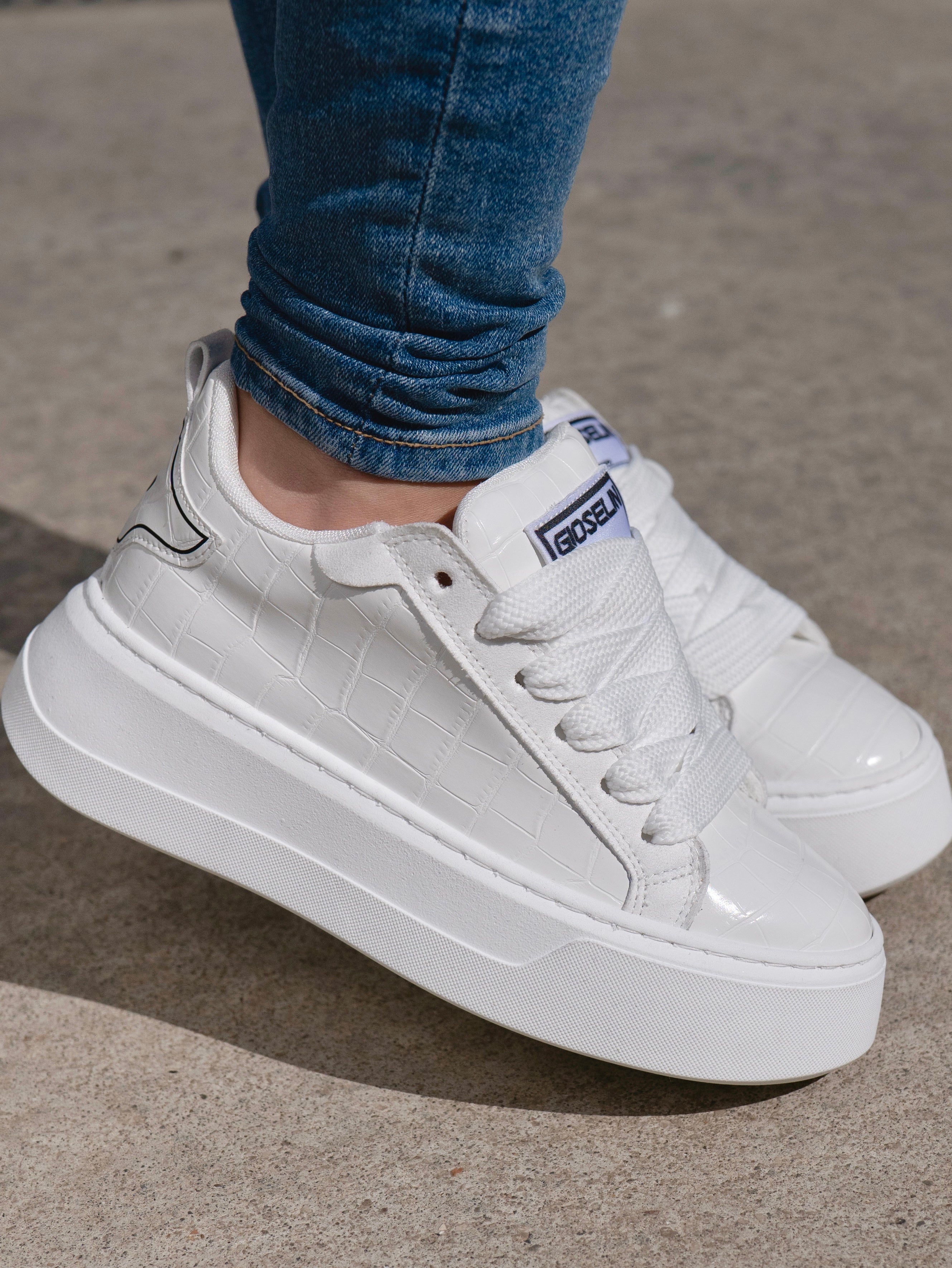 SUPREME – Gioselin