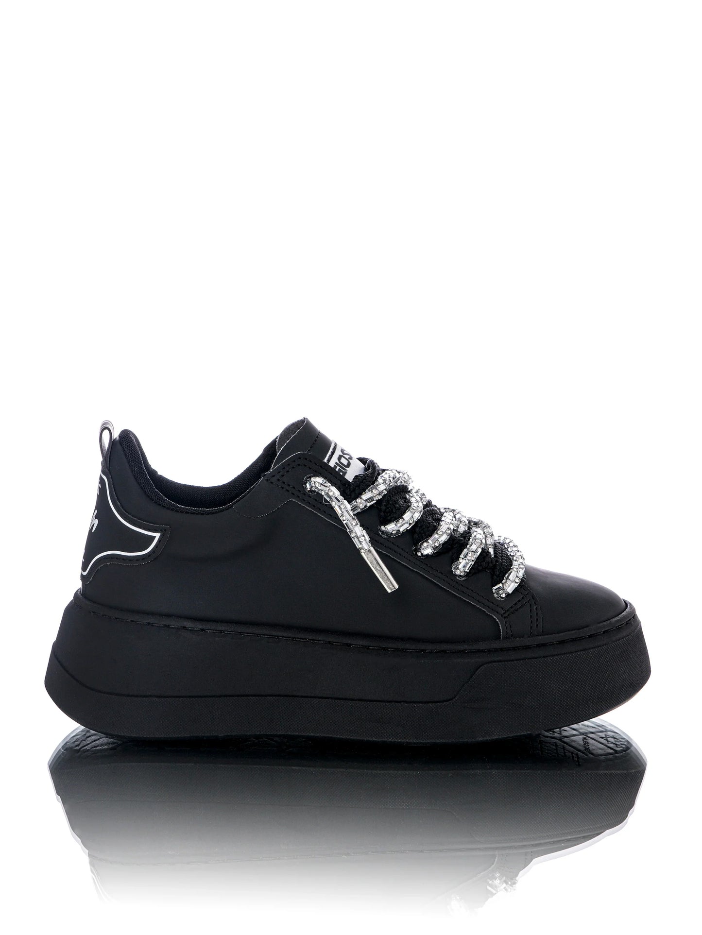 Black Tennis