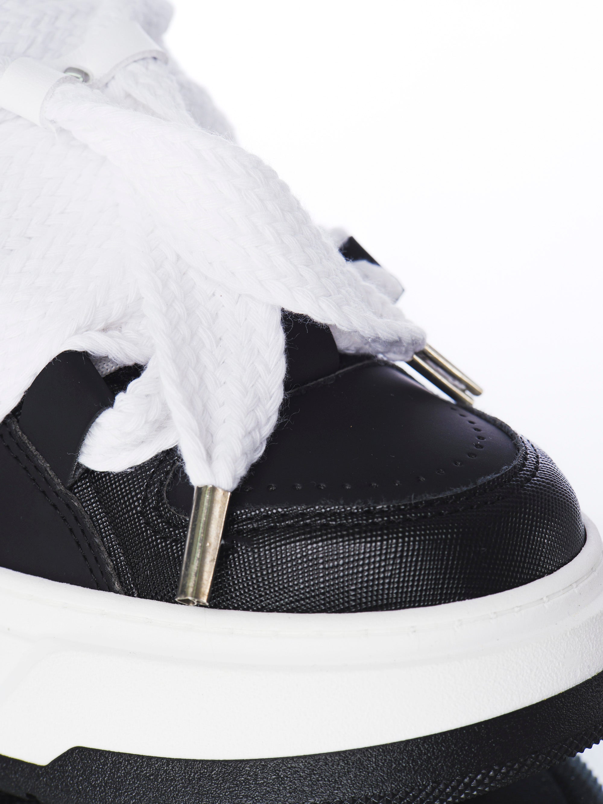 New Snake Black 2025