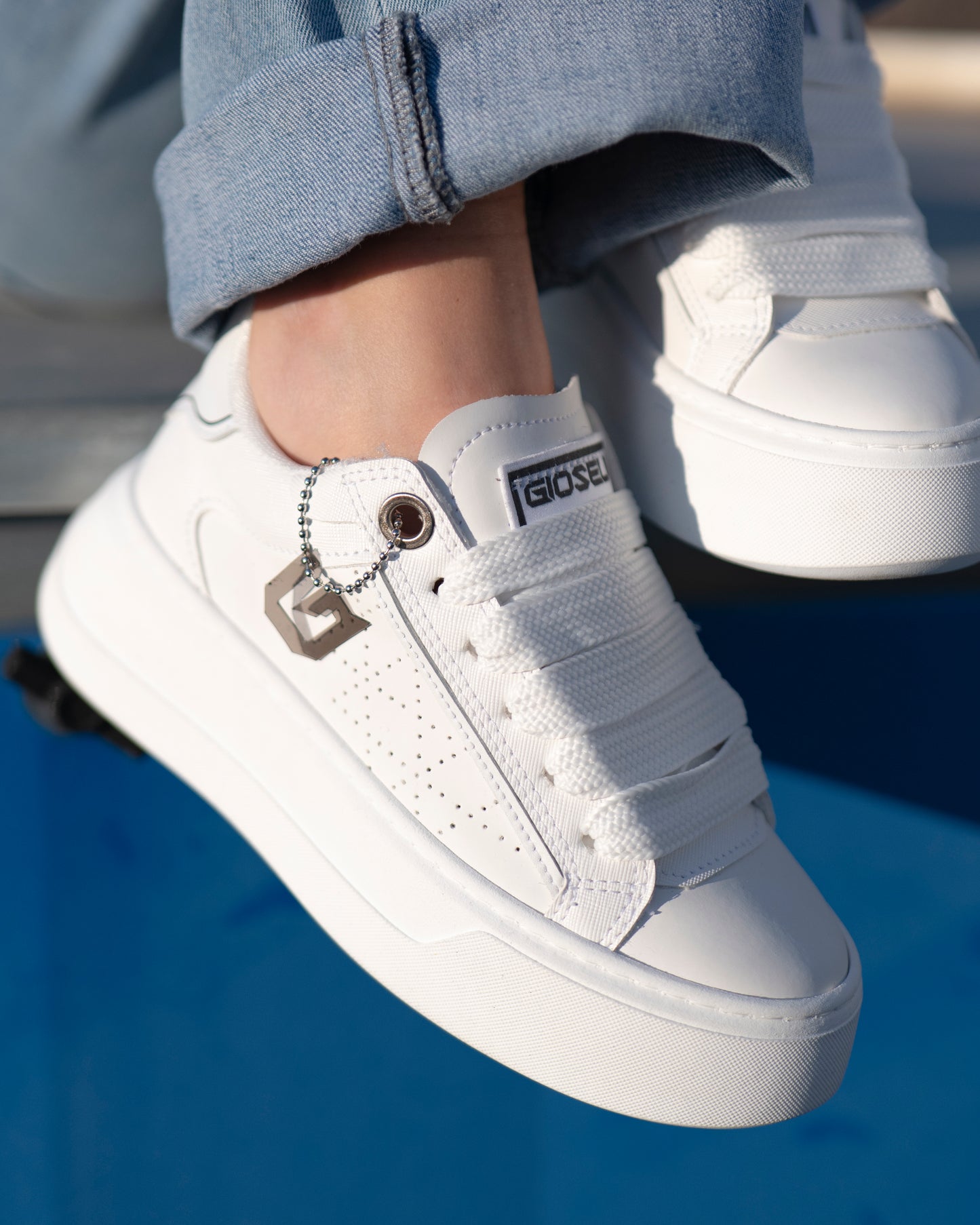 STAR Total White