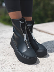 LIGHT - Total Black Line