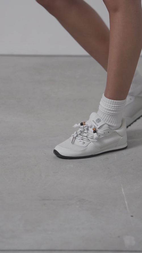 Load image 1 in gallery view. Sneakers donna leggere LOW - Bianca